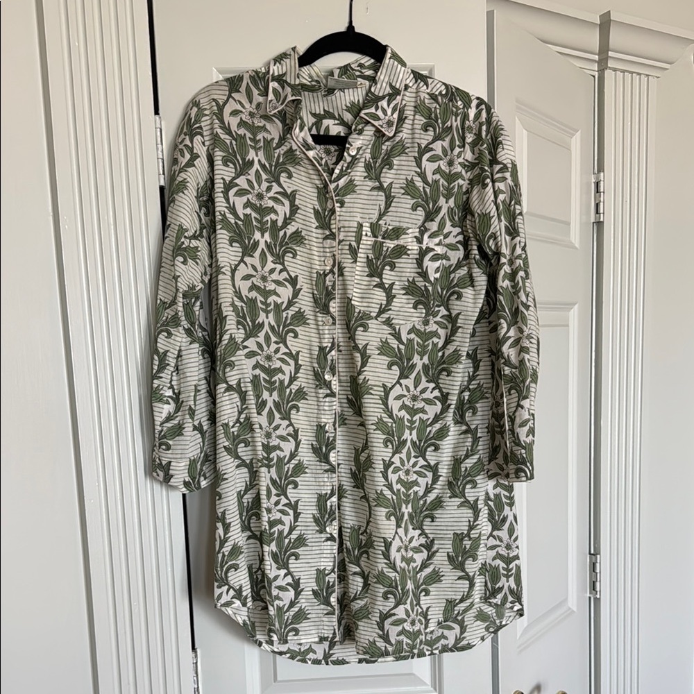 Julia Amory Spruce Jardin husband shirt small
